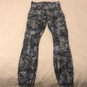 High waisted LuluLemon Legging